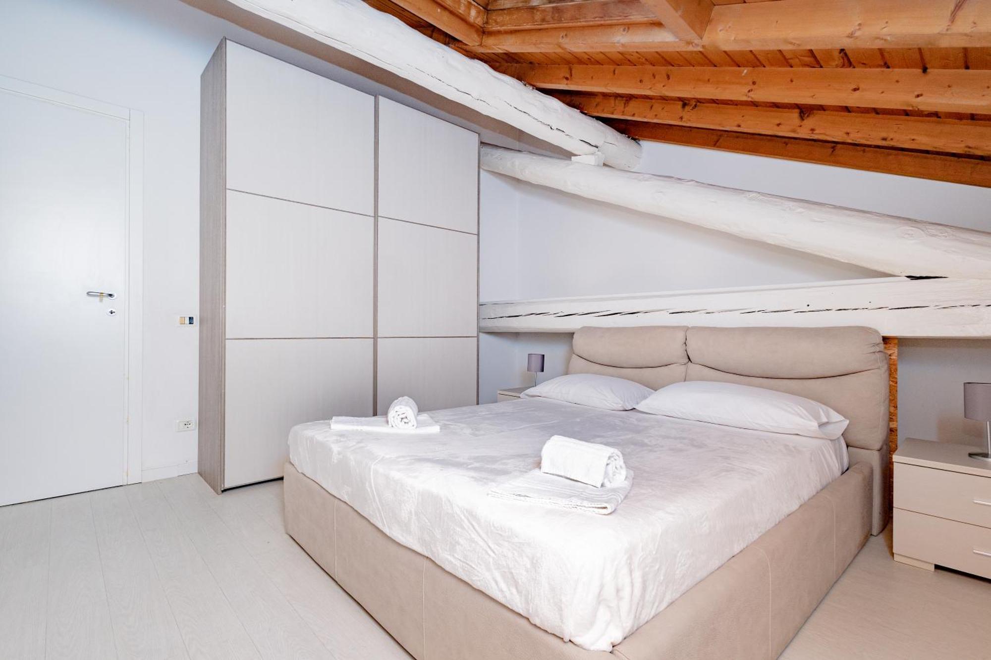 Appartamento Bergamo 24 Apartamento *